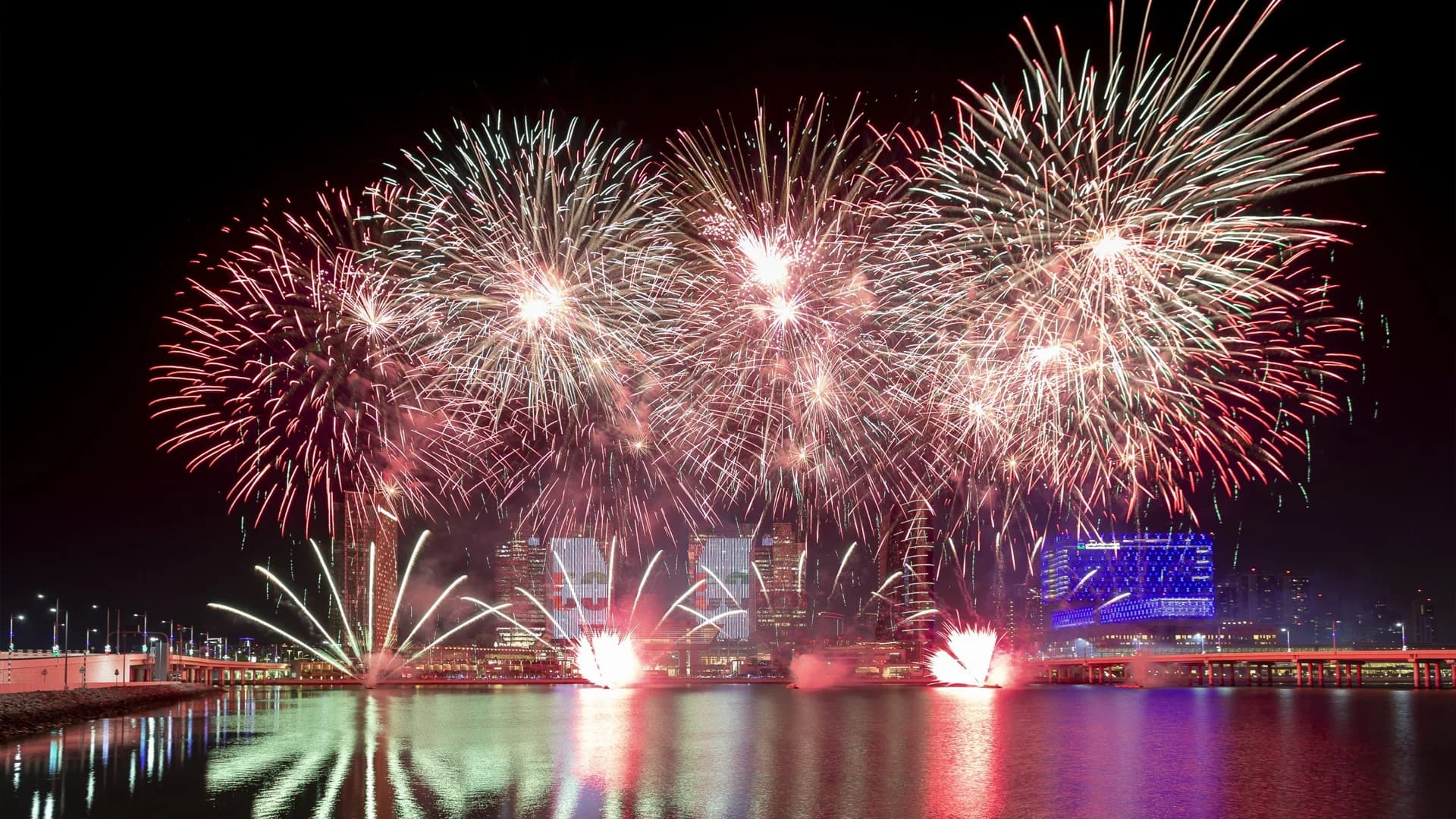 New Year's Eve Fireworks in Dubai