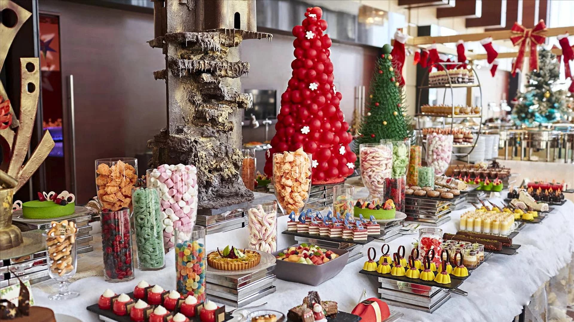 Dubai’s Best Christmas Day Brunches